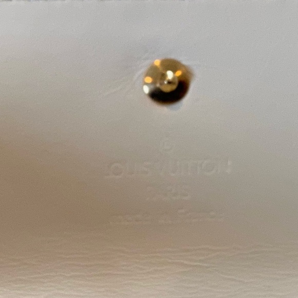 Louis Vuitton Suhali Porte Tresor Wallet - Picture 10 of 16